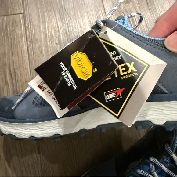 Vasque Breeze Gortex Hiking Shoes Size 7.5 NWT - Picture 5 of 7